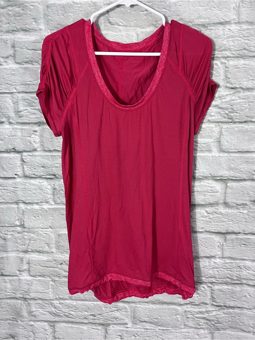 Lululemon size 10 Willpower Tech Tee Top Red Coral - Picture 2 of 10